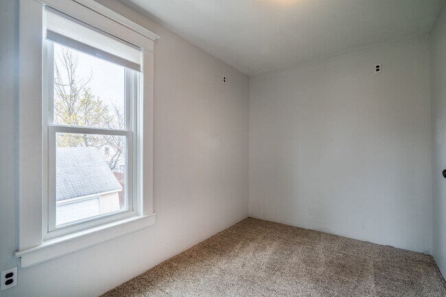 Building Photo - 510 Fletcher
