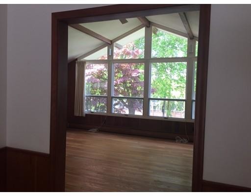 Building Photo - 168 Sohier St