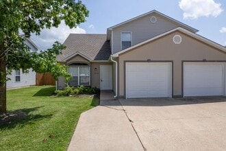 Building Photo - 2412-2414-2414 Calder Ct