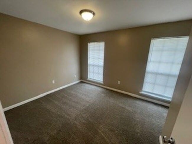Building Photo - 44051 Stein Rd