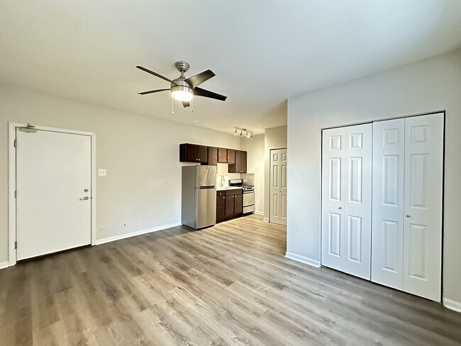 Building Photo - 1621 N Humboldt Blvd