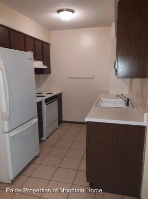 Primary Photo - 914 Coley Dr