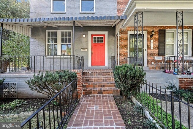 Photo - 1719 Frankford St SE Townhome