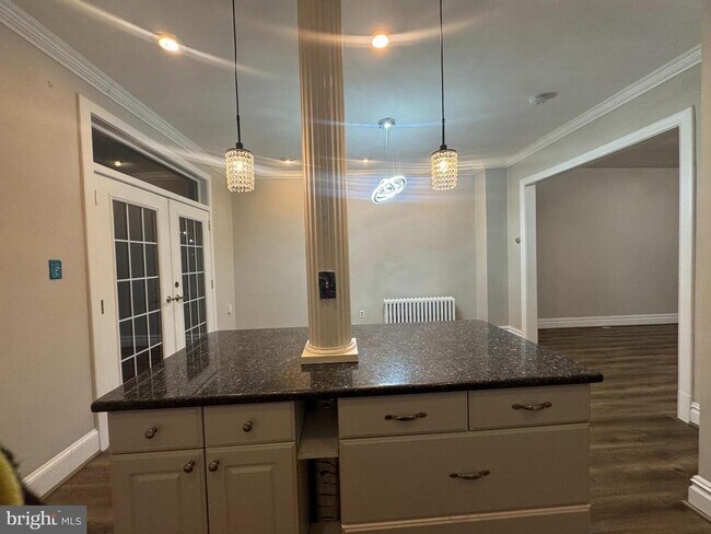 Foto del edificio - 228 Ascot Pl NE