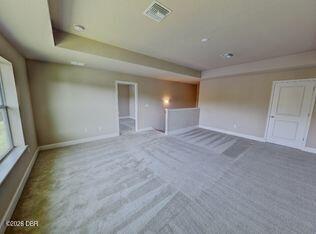 Foto del edificio - 802 Aldenham Ln