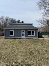 Building Photo - 718 Provost Ave