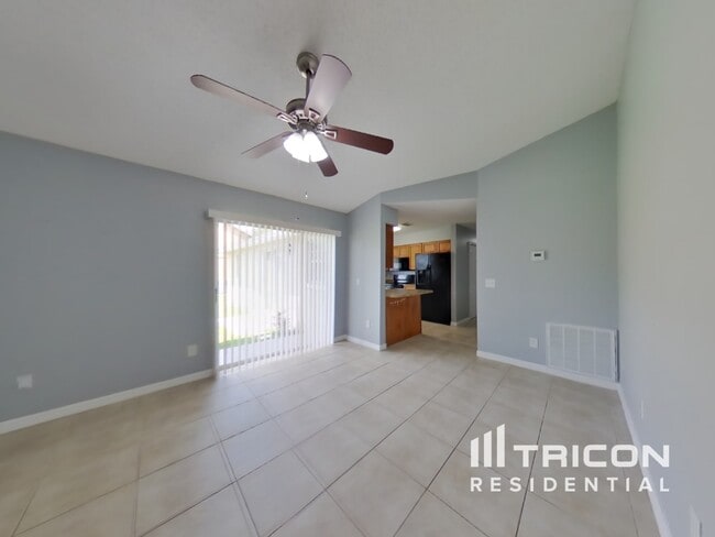 Building Photo - 1716 Golden Poppy Ct