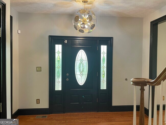Foto del edificio - 612 Graystone Ct