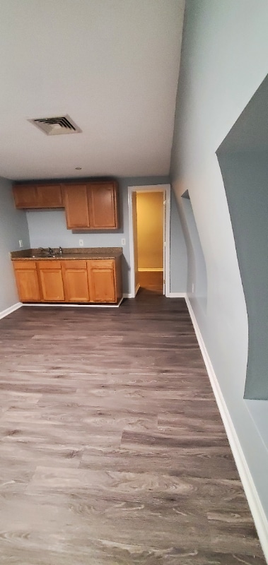 Building Photo - 84 Danforth St