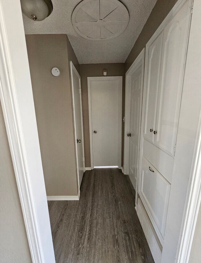 Foto del edificio - 4 Bedroom House Available in OKC