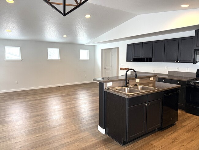 Foto del edificio - 1115 Leepike Ct