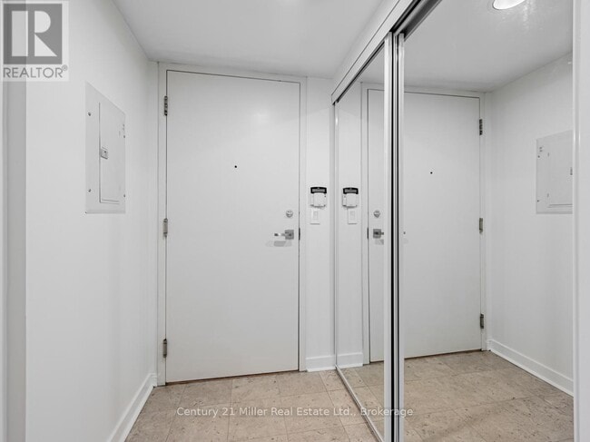 Building Photo - 230 Queens Quay W