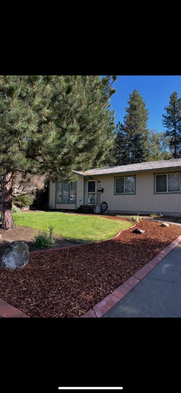 Foto principal - 3704 E 12th Ave
