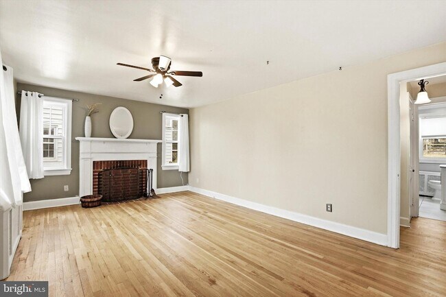 Foto del edificio - 30 Upper Ferry Rd