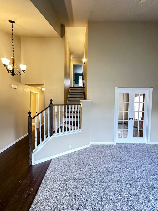 Building Photo - Gorgeous, spacious 4 bed home in Port Orch...