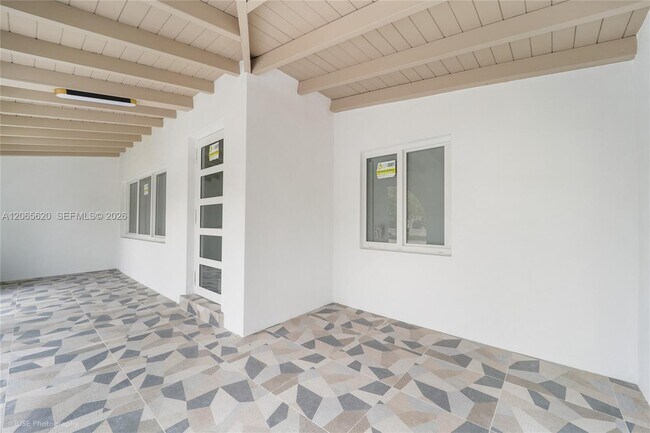 Foto del edificio - 1654 SW 18th Ave