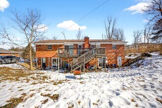 Building Photo - 775-777 N Smith Rd