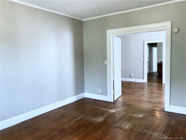 Building Photo - 88 Anthony St