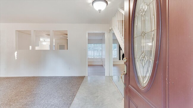 Foto del edificio - 12702 Ravensway Dr
