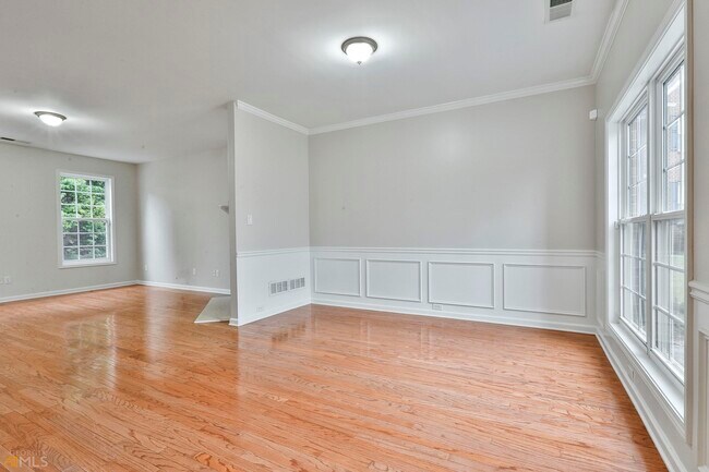 Building Photo - 509 Foxglove Ct