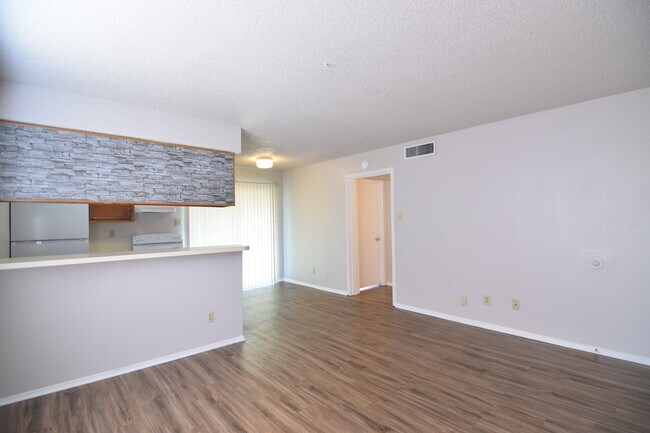 Foto del edificio - 1632 Ellen Pl