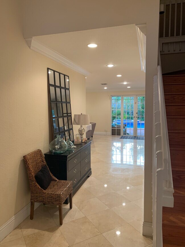 Foto del edificio - 947 Nandina Drive
