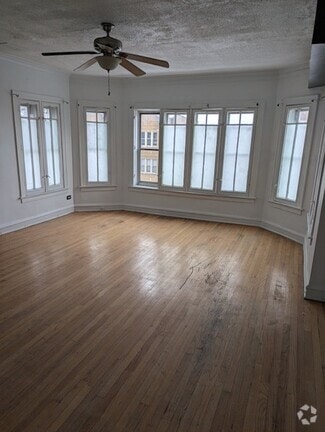 Building Photo - 8010 S Marshfield Ave