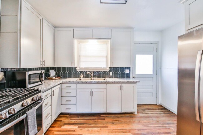 Foto del edificio - 3011 45th St