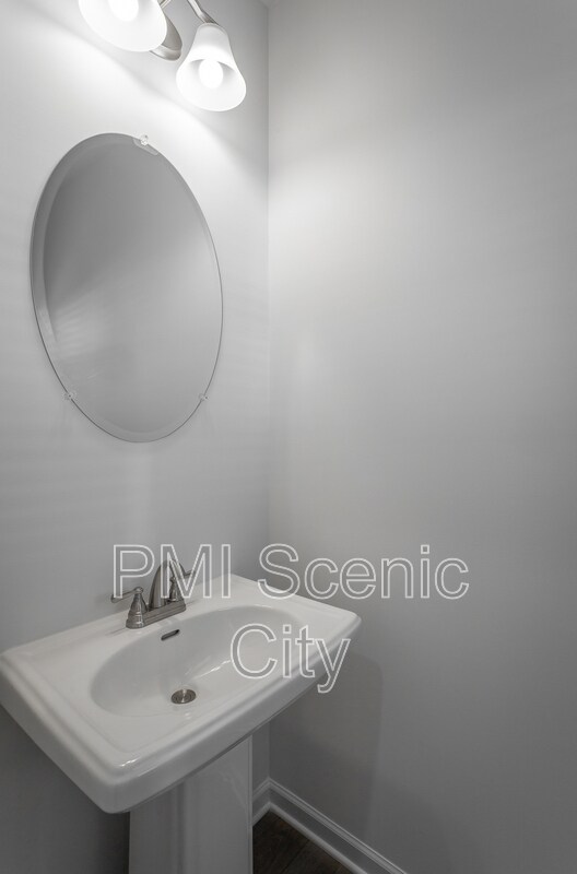 Foto del edificio - 8836 Meadowvale Ct