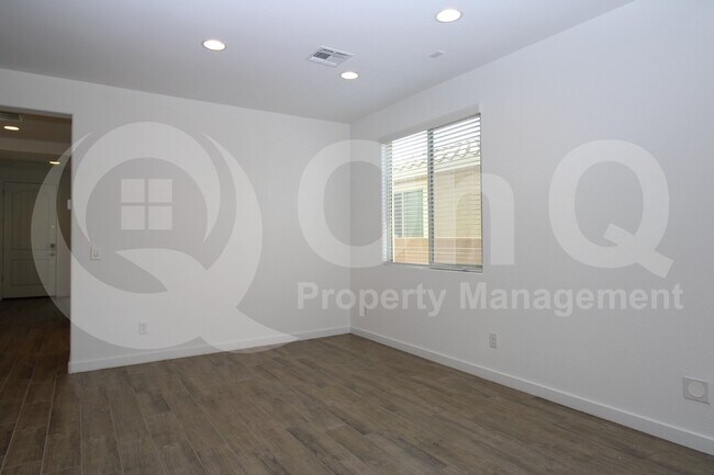 Building Photo - 17114 W Fallen Leaf Ln