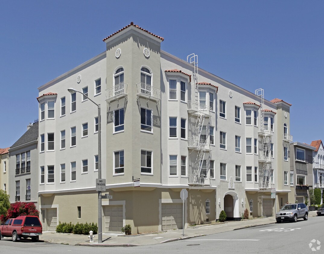 Foto principal - 1690 North Point