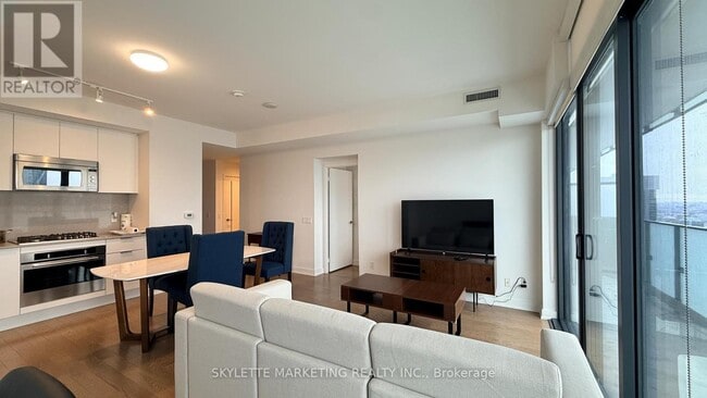 Building Photo - 20 Lombard St