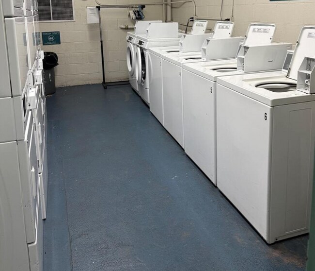 Foto del edificio - 1617 Kapiolani Blvd