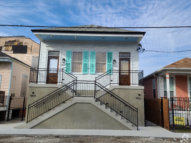 Building Photo - 1806 Seventh St