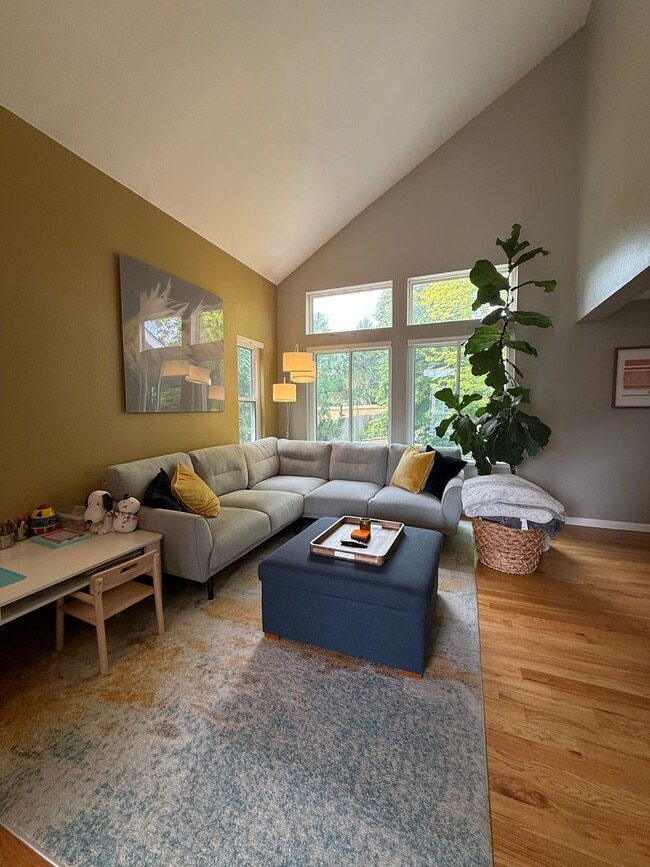 Building Photo - Modern 3-Bed, 2.5-Bath with Open Floor Pla...