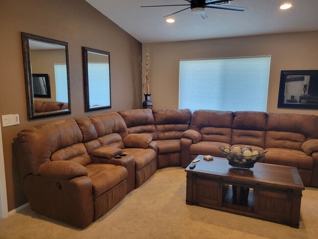 Building Photo - Fully Furnished Summer Rental