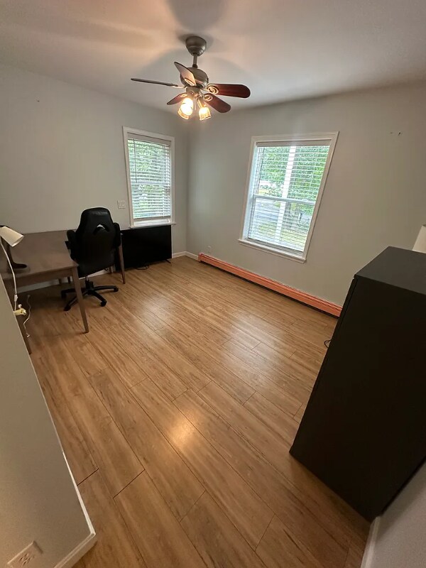 Foto del edificio - 548 Linwood St