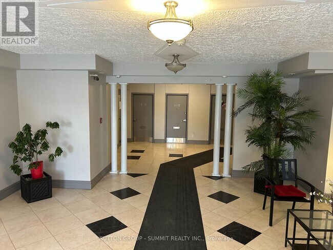 Photo du bâtiment - 101 Queen St S