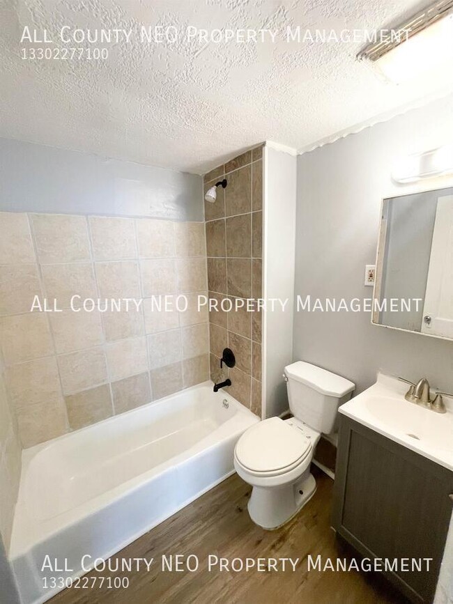 Foto del edificio - 15006 Ridpath Ave