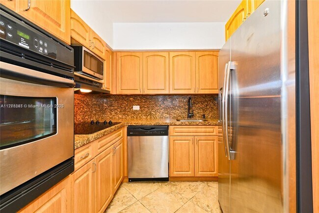 Foto del edificio - 7441 Wayne Ave