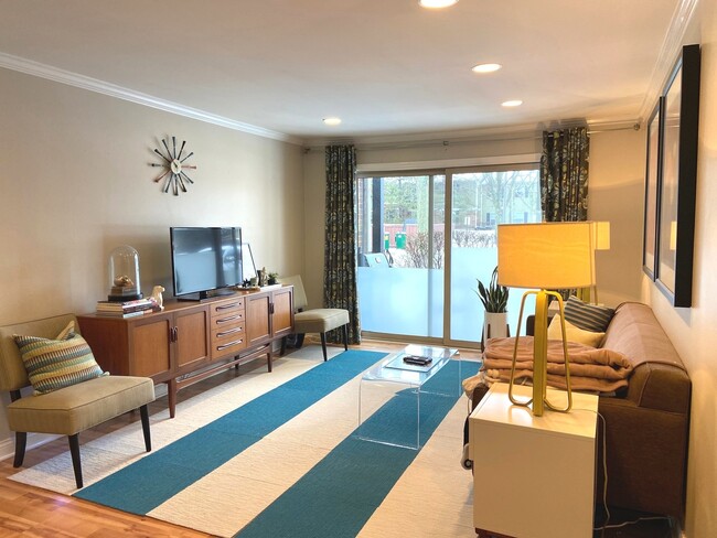 Foto del edificio - 1356 McDowell Rd