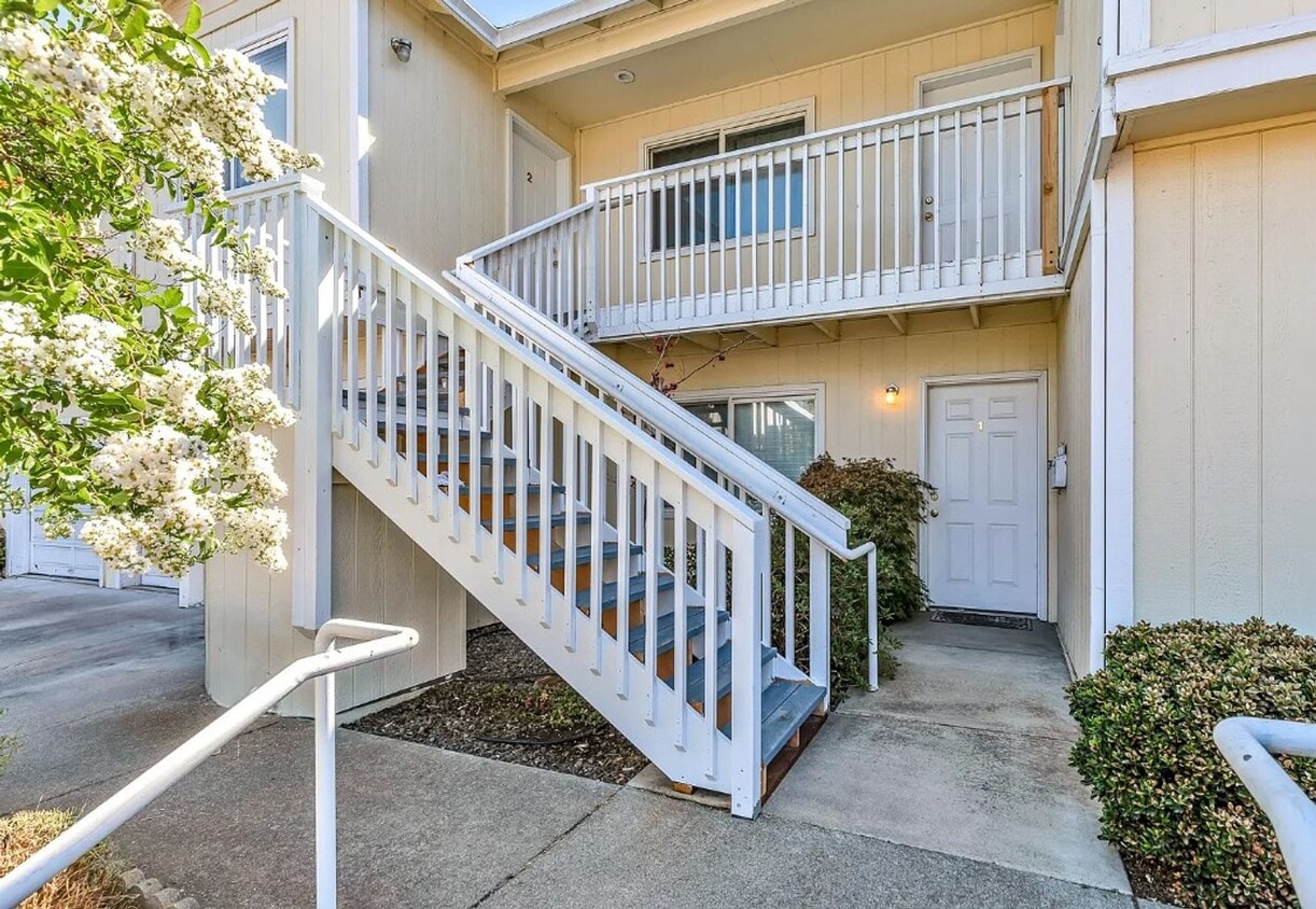 Foto principal - 103 Hamilton St