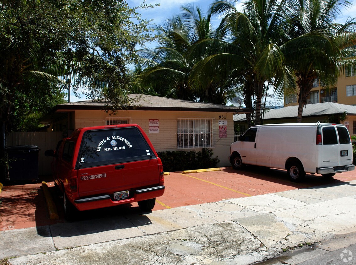 Foto del edificio - 931 NW 5th St