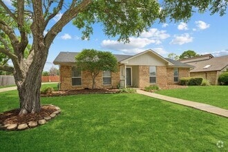 Building Photo - 1535 Rocky Point Dr