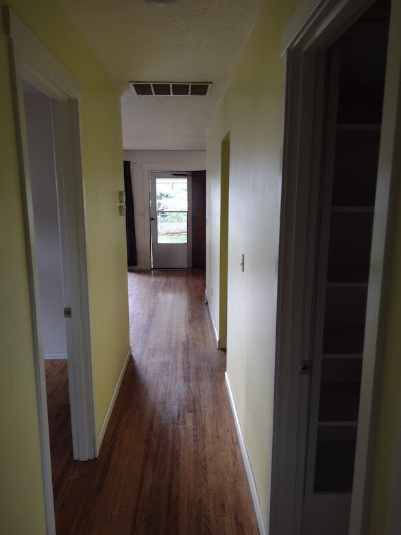 hallway - 6530 SE 47th Ave