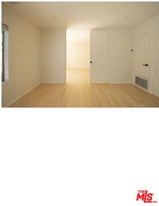 Foto del edificio - 435 S Palm Dr