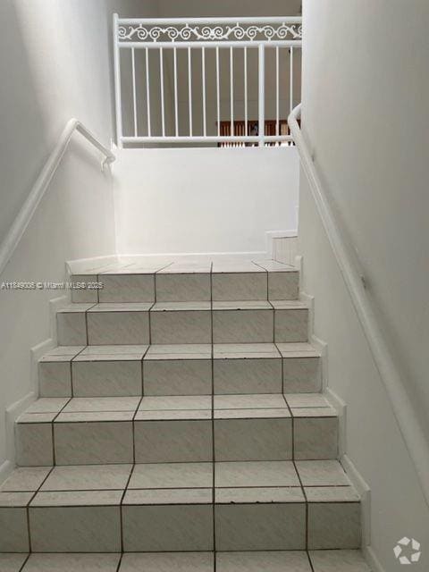 Building Photo - 9702 SW 138th Ave