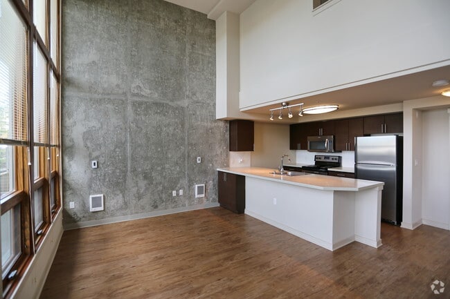 Interior Photo - Oregon 42