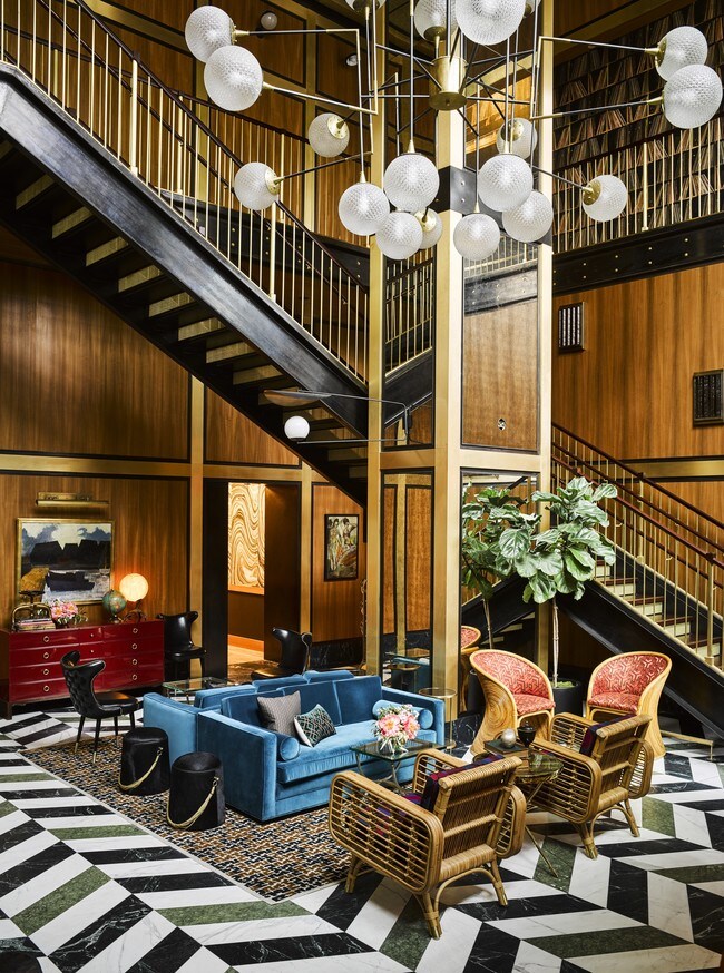 Foto del edificio - 515 W 38th St