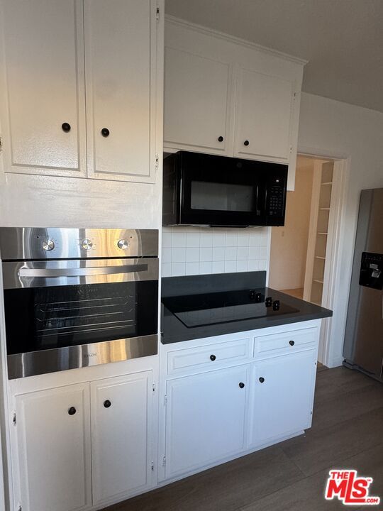 Building Photo - 2803 Arizona Ave